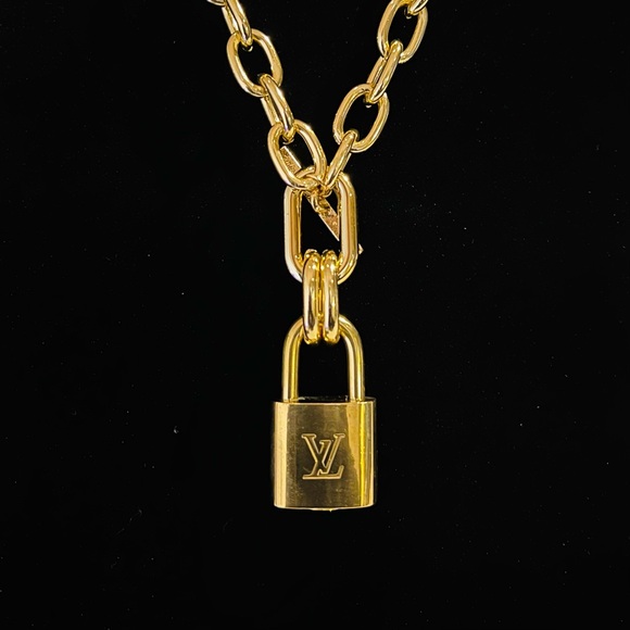 Louis Vuitton #311 lock with generic brand chain Necklace up cycled repurposed - Picture 1 of 3